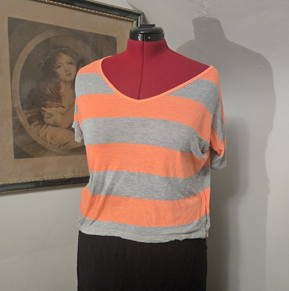 M One Clothing Vneck TShirt with stripes, bright peach and grey